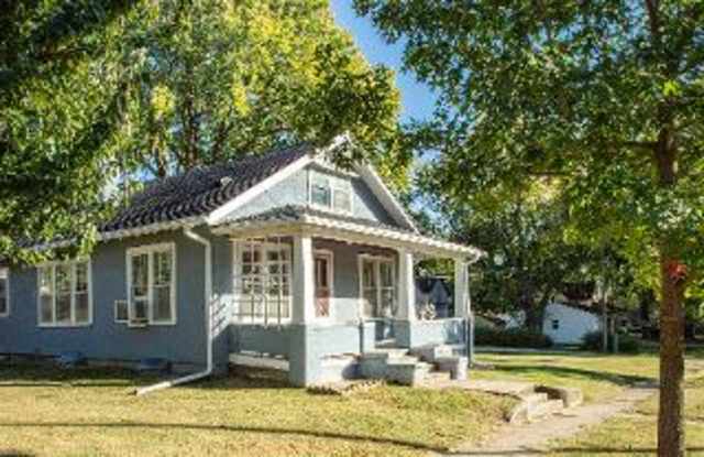 202 S Ives St photos photos