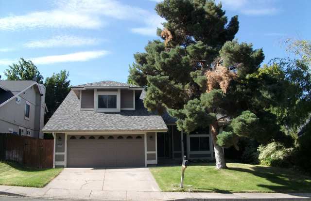 Beautiful 4 Bd, 3 bath home in Northwest Reno photos photos