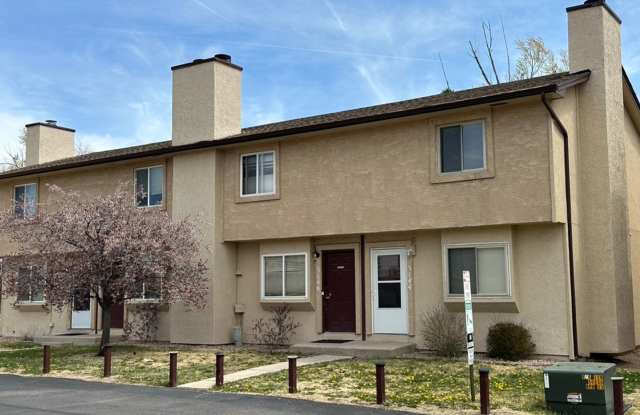 La Jolla 2BD Two-Story Townhome conveniently located to COS Airport and Local Military Bases photos photos