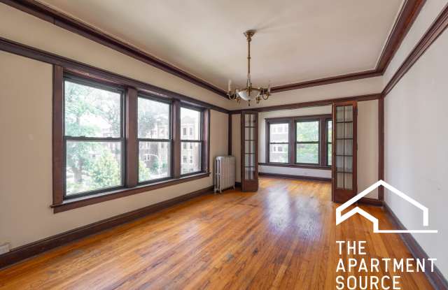 2428 N Sawyer Ave photos photos