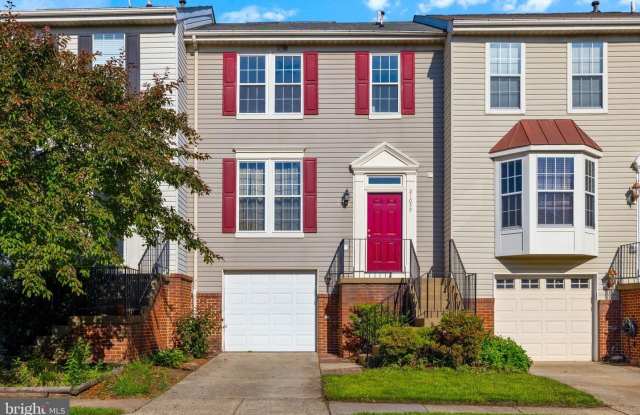 21055 CORNERPOST SQ - 21055 Cornerpost Square, Ashburn, VA 20147