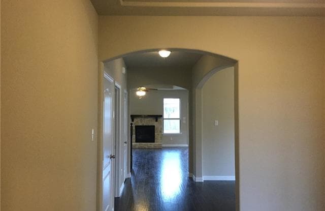 2904 Castle Creek Gallery 2