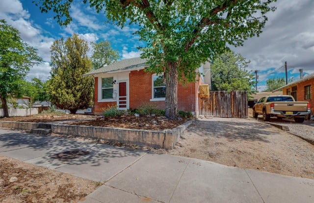 224 Sycamore NE - 224 Sycamore Street Northeast, Albuquerque, NM 87106