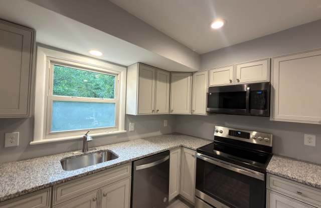 9226 Limestone Place Gallery 4