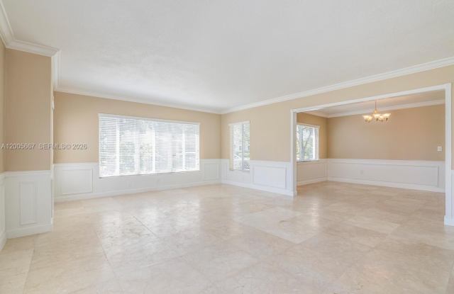 2890 Le Jeune Rd photos photos