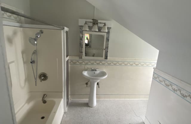 1 Weimoor Court - 3 Gallery 4