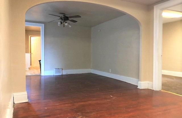 42 Kamper Avenue - 1 Gallery 2