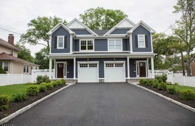 581 Trinity Pl photos photos