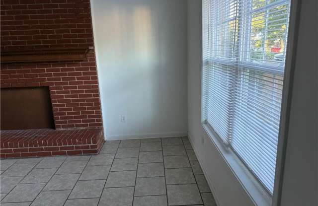 2613 Country Trace SE Gallery 3