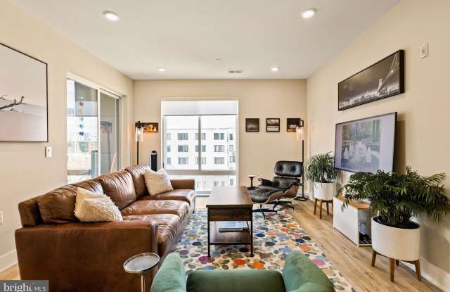 1148 N 2ND Street Gallery 2