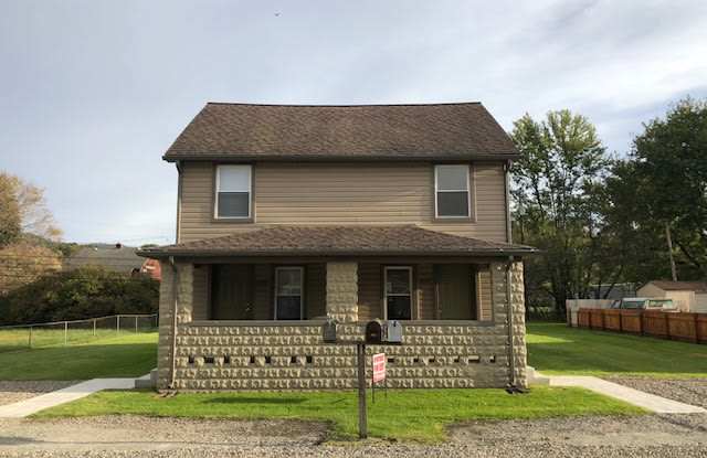 1120 Manor Ave photos photos