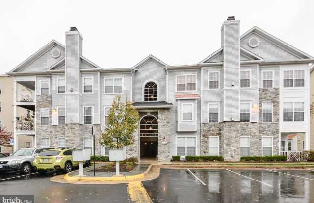 5940 FOUNDERS HILL DR #303 - 5940 Founders Hill Drive, Franconia, VA 22310