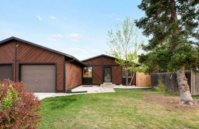 4BD, 2BA Arvada Half-Duplex with 1-Car Garage and Back Yard photos photos