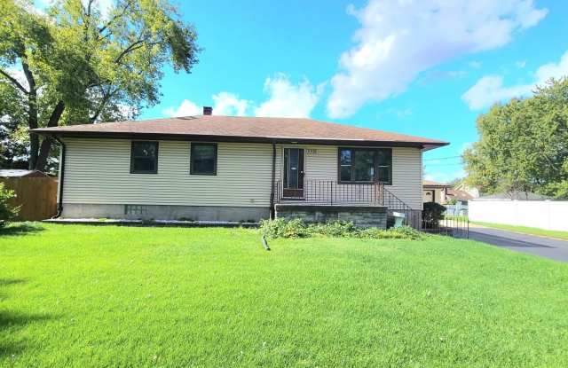 8538 Montfort Drive Gallery 1