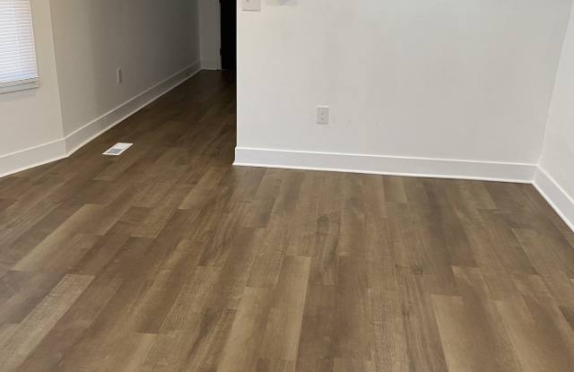 3820 Winthrop Avenue Gallery 3