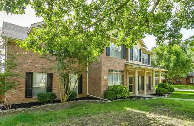 3600 Eisenhower Lane Gallery 2