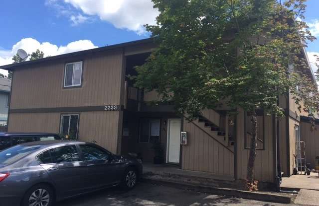 2223 Hawthorne Street Unit D ~ Excellent Ground Floor Unit Gallery 3