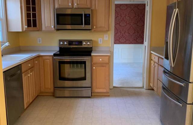 7814 CLIFFSIDE CT Gallery 3