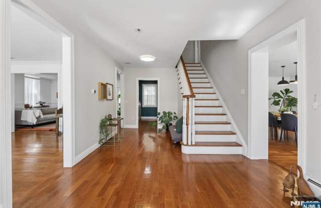 253 Clinton Avenue Gallery 3