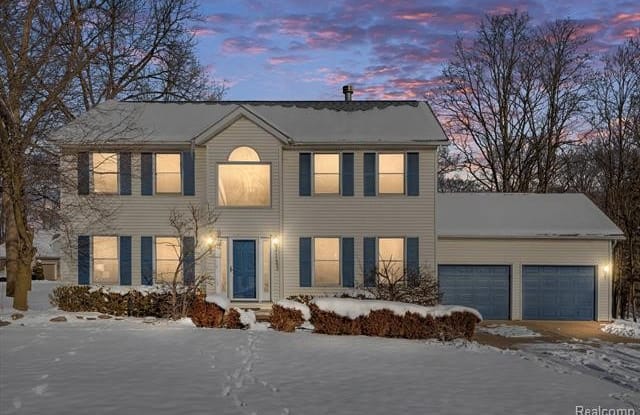 36800 W 11 MILE Road - 36800 West Eleven Mile Road, Farmington Hills, MI 48334