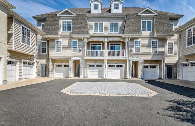 611 April Way - 611 April Way, Monmouth County, NJ 07748