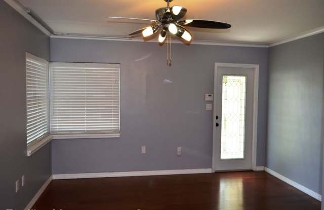 200 South Glenwood Avenue Gallery 2