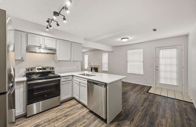 1002 North Molly Court Gallery 2