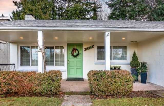 9230 23rd Ave SW Gallery 2