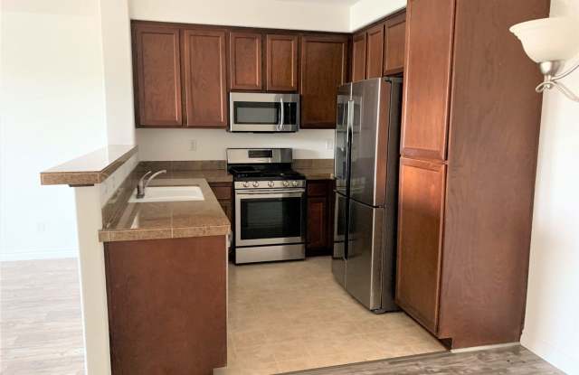 1760 East Palomar #122 Gallery 2