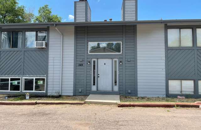 Spacious 2 Bedroom Home for Rent on Gahart Drive photos photos