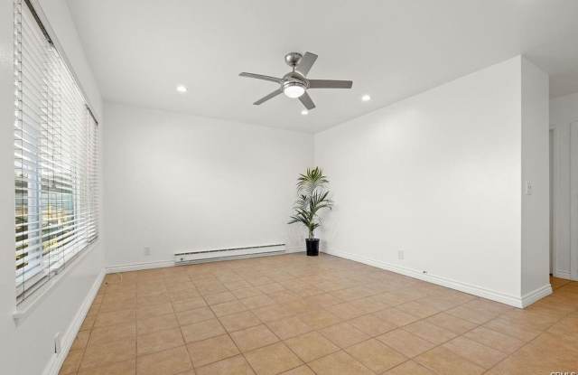 Great Value for this One Story Condo Rental Gallery 1