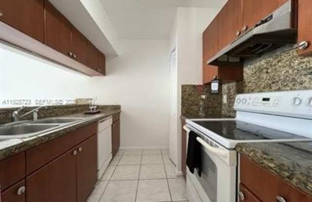 11584 NW 44th St photos photos