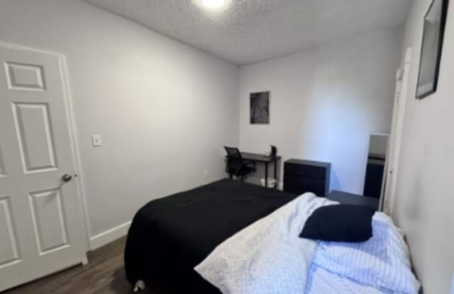 2732 Guilford Avenue photos photos