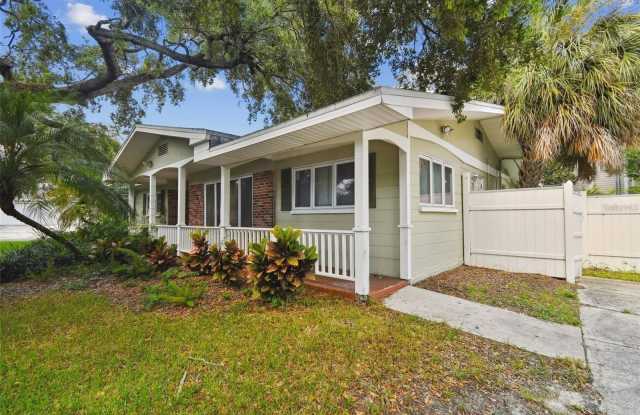 2302 S ARRAWANA Avenue photos photos