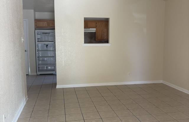 1313 Cinch Dr. - B Gallery 2