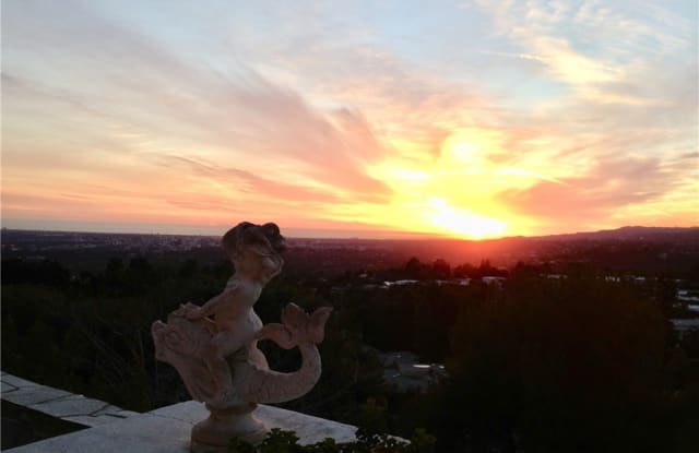 405 Martin Lane - 405 Martin Lane, Beverly Hills, CA 90210