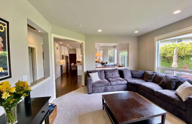 5975 Mont Blanc NW Gallery 4