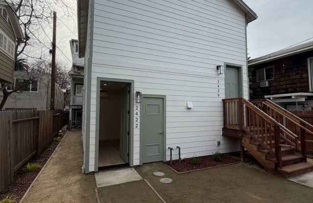 Midtown duplex | 2 bedroom | 1 bathroom | New build photos photos