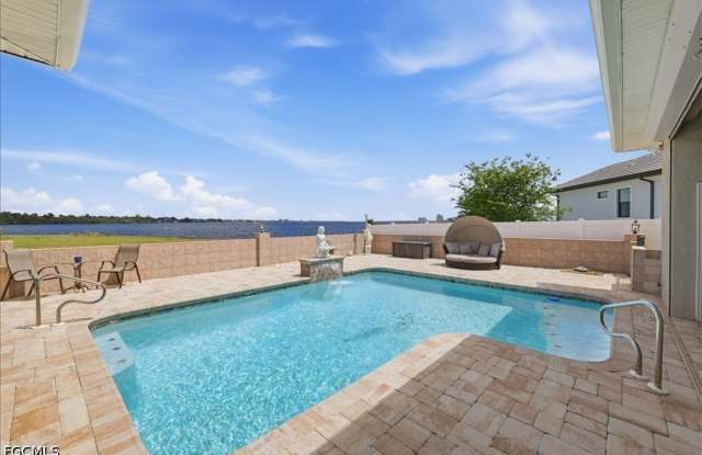 2371 Coral Point Drive Gallery 1
