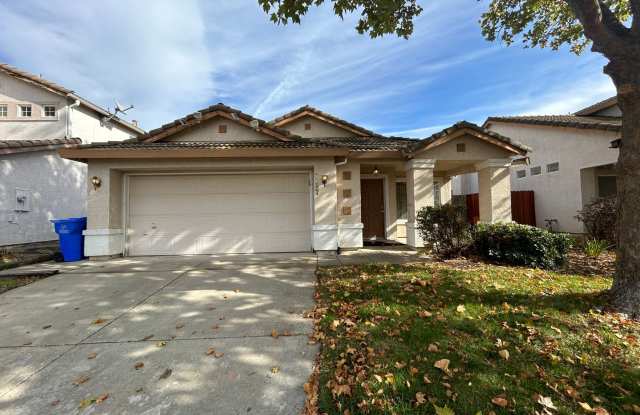 Rent Today LEASE!! Elegant 3-Bedroom Home with Modern Design & Prime Location photos photos