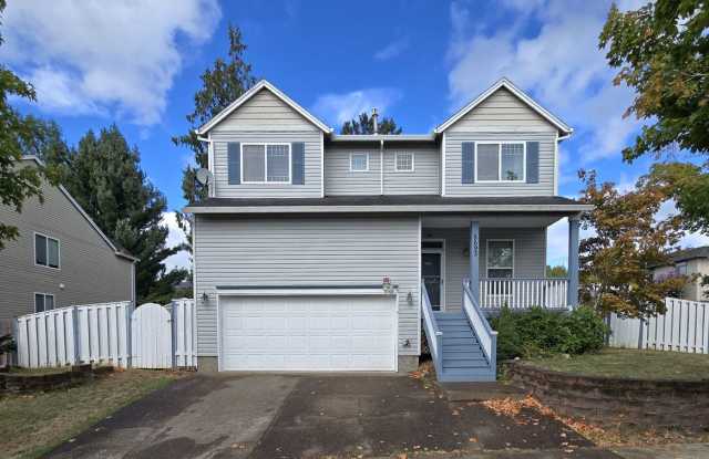 Excellent Condition 4 BR Home, New Hardwoods, Huge fenced backyard ! - 5693 Southeast 15th Drive, Gresham, OR 97080