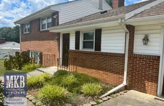 4705 Cordell Drive, SW Gallery 2