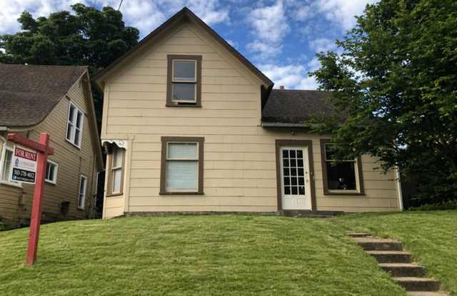 Single Family home located in the York Neighborhood photos photos