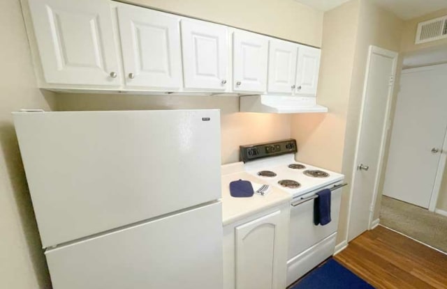 Chateau Apartments photos photos