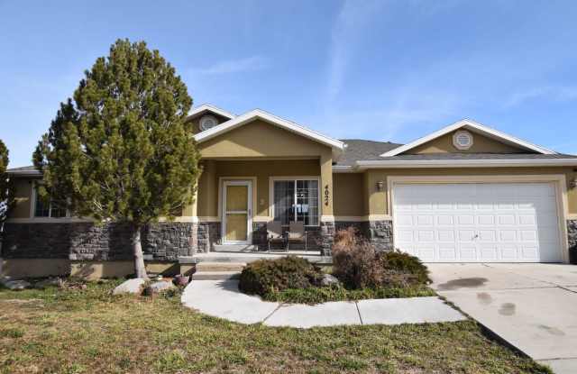 Charming Lakeview 3 Bed Home Near Schools  Churches!! photos photos