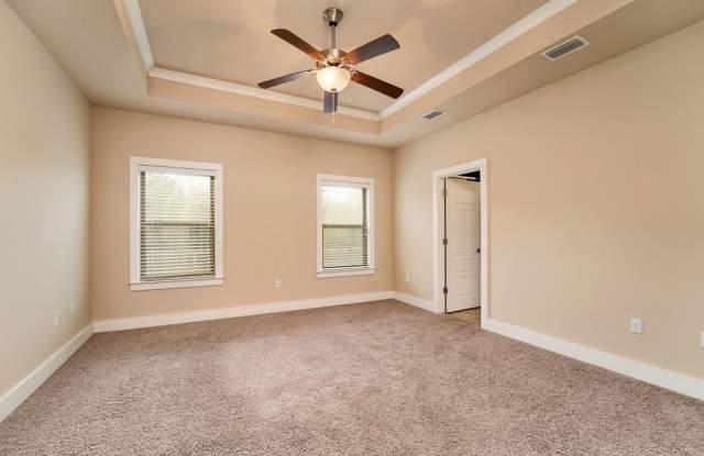3 Bedroom Plus OFFICE in Bellaton! Gallery 4