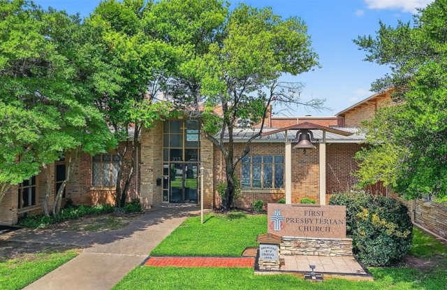 213 N Burnett Avenue photos photos