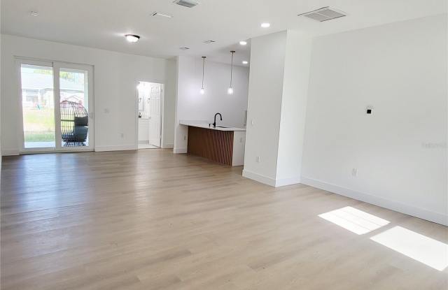 1751 NANDINA Court NW Gallery 2