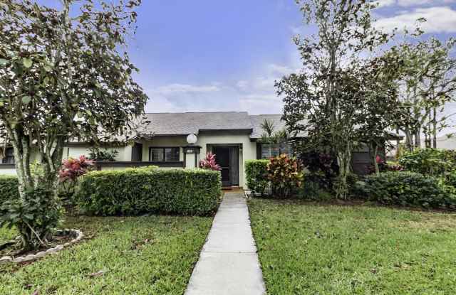 423 NARROWLEAF Court photos photos