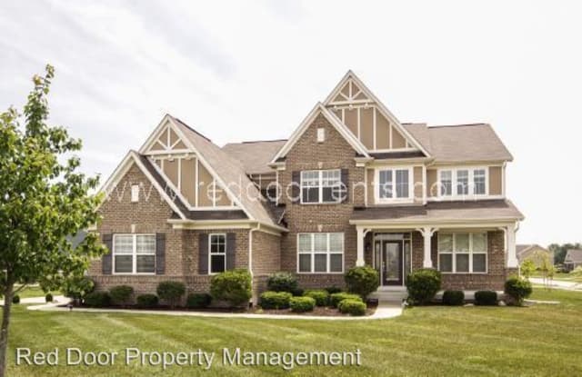 1298 Colinbrook Circle - 1298 Colinbrook Circle, Greenwood, IN 46143